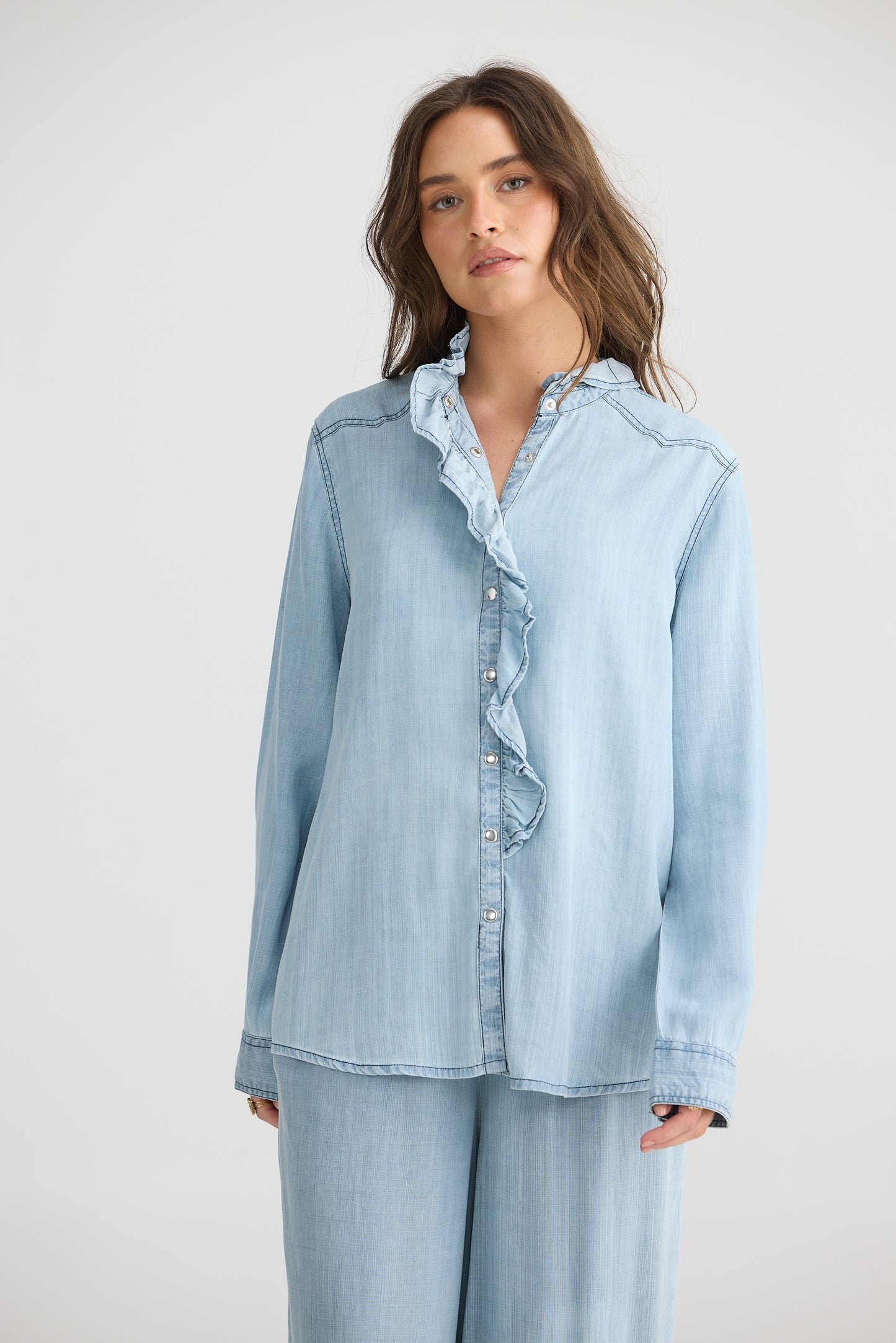 Pedro Shirt - Light Wash Denim