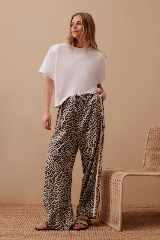 Relaxed Drawstring Pant - Leopard