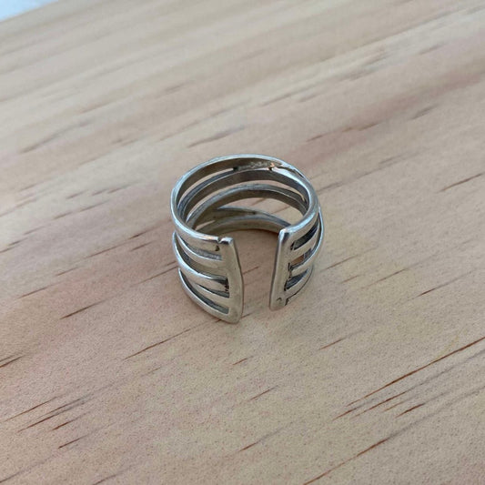 Sterling Silver Criss Cross Ring