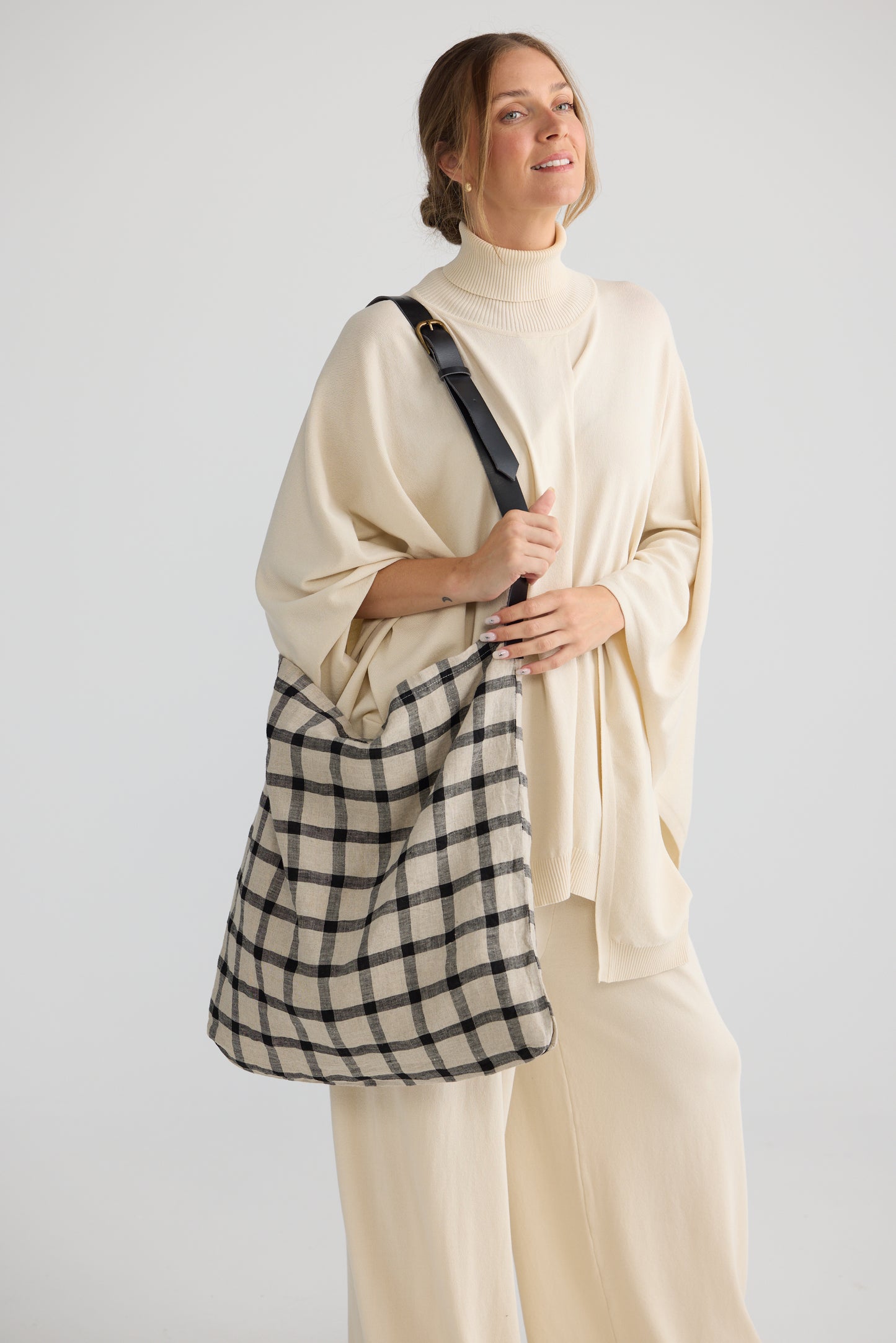 Julien Bag - Natural and Black