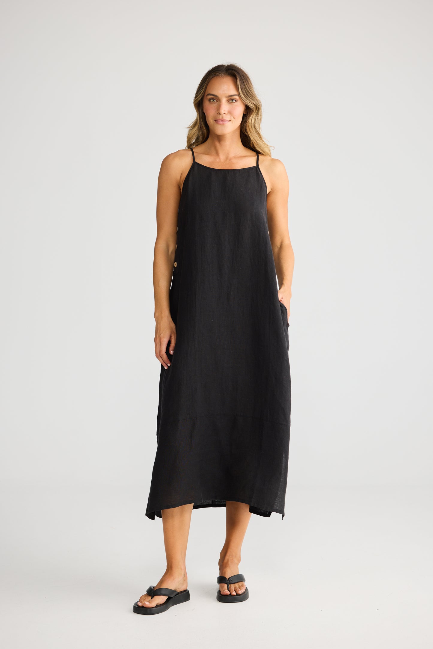 Cliffside Dress | Black Linen