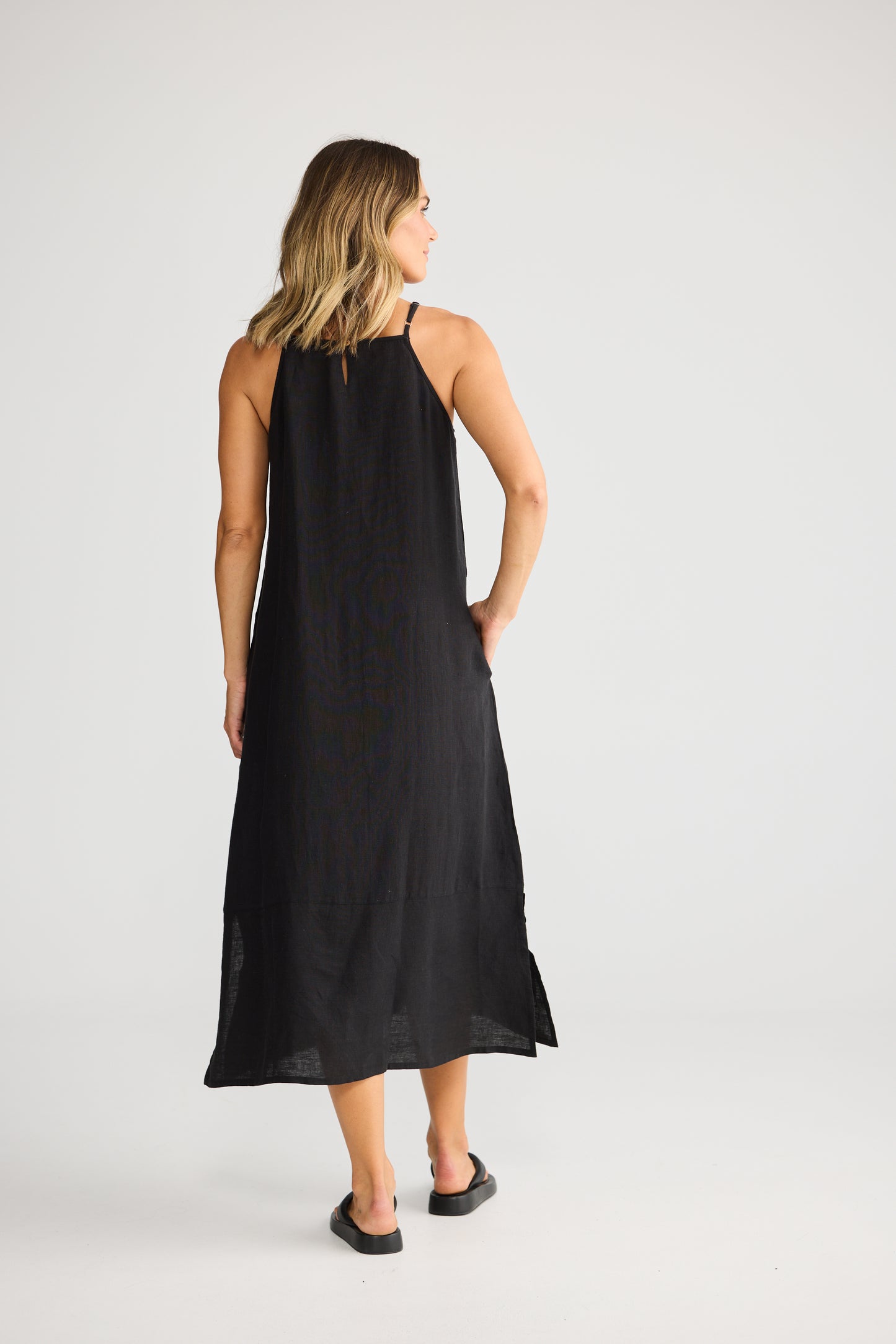 Cliffside Dress | Black Linen