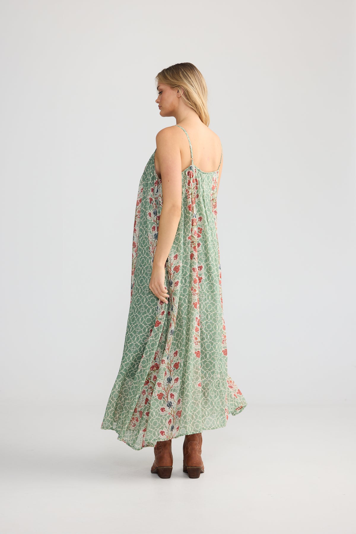 Noema Dress in Roaming Vine