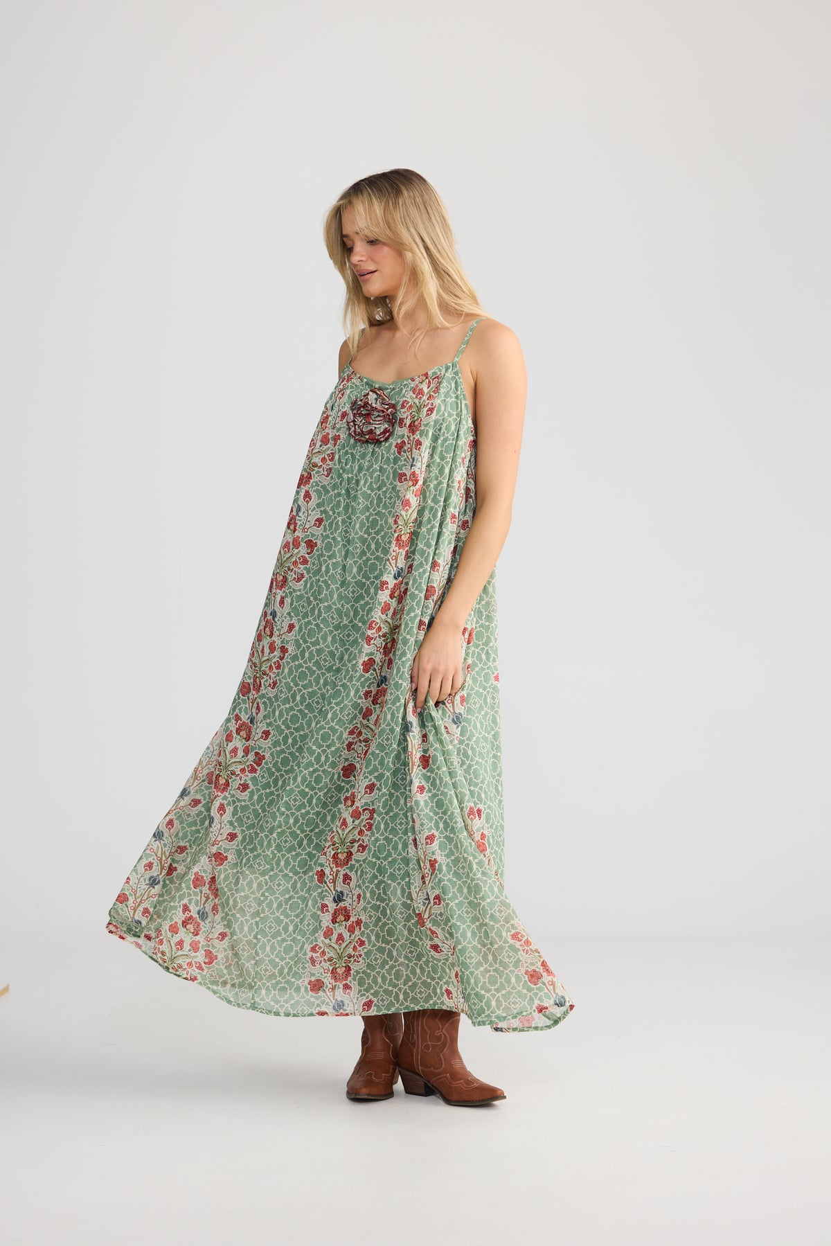 Noema Dress in Roaming Vine