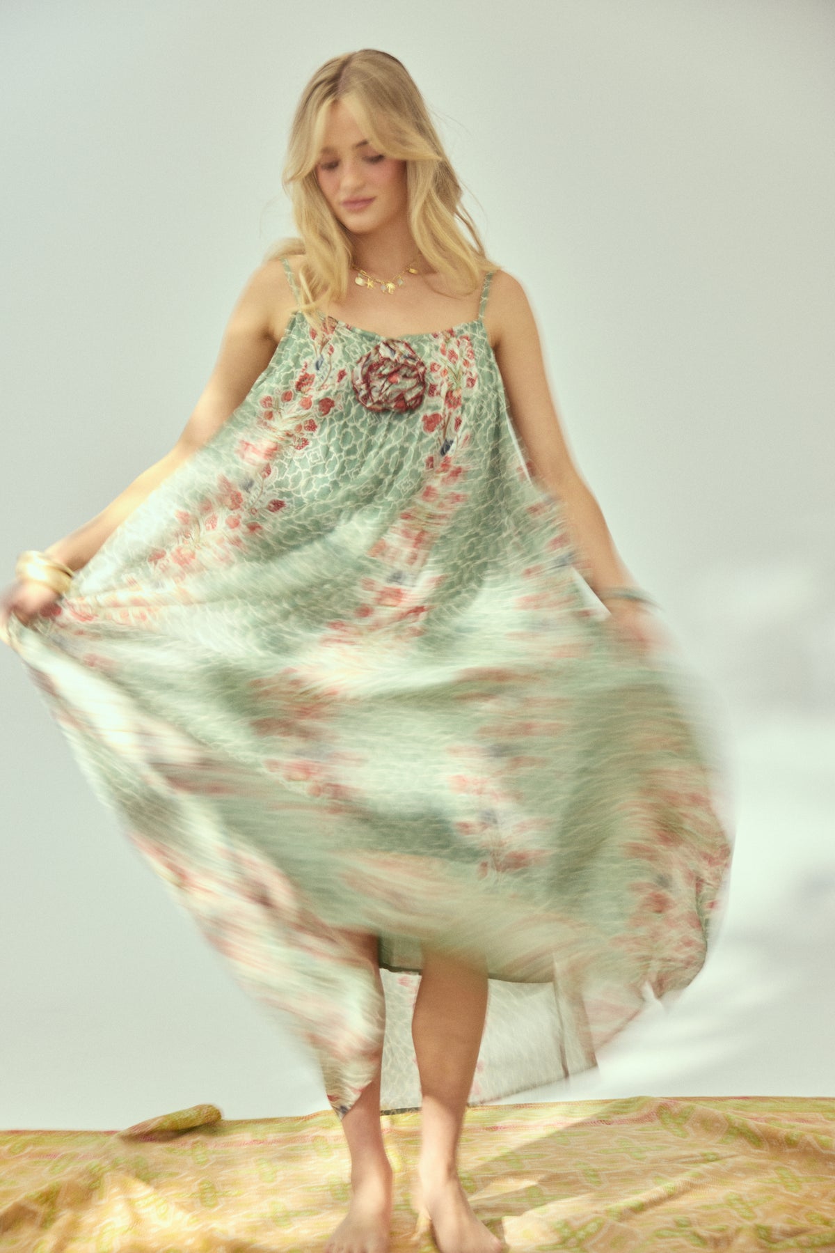 Noema Dress in Roaming Vine